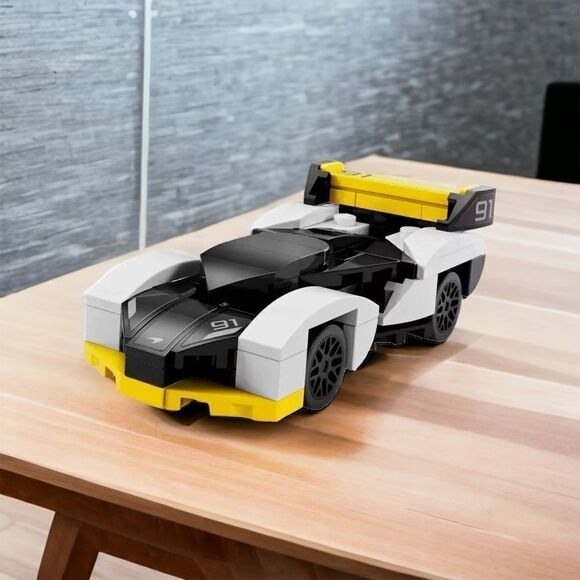 LEGO® McLaren Solus GT 30657 poly bag 95 pieces - Picture 6 of 8